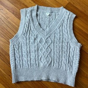 Sweater vest
